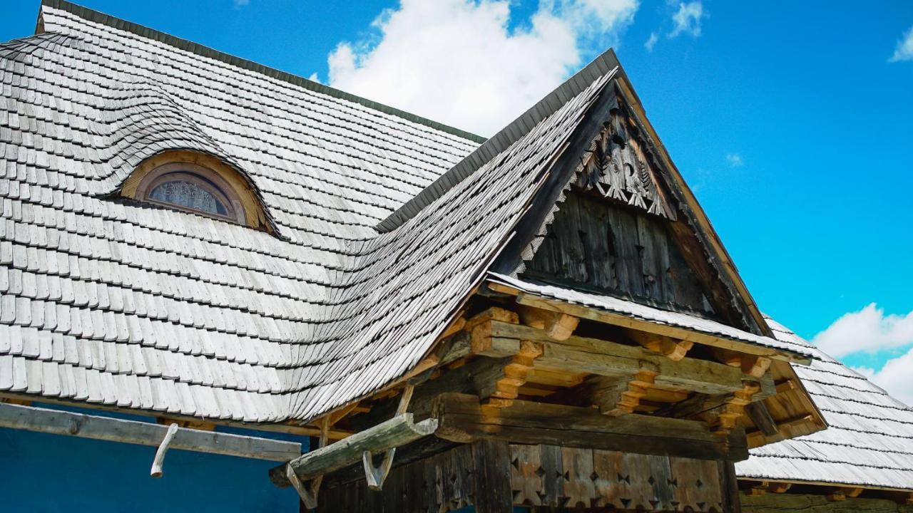 Iz De Maramures Rural Hotel (Adults Only) Surdesti  Bagian luar foto